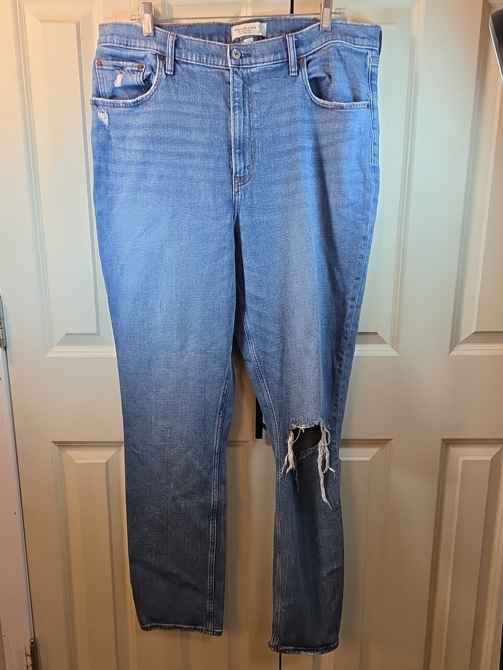 Abercrombie & Fitch Light Blue Straight Leg Jeans with Distressed Knee